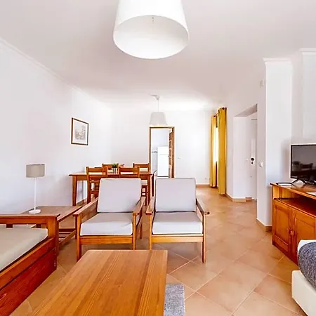 Oasis Szálloda Lagos