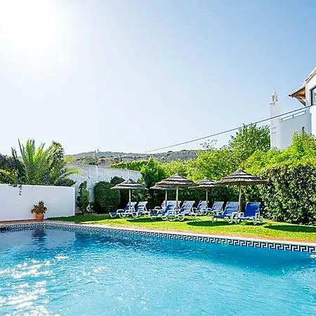 Oasis Hotel 3*