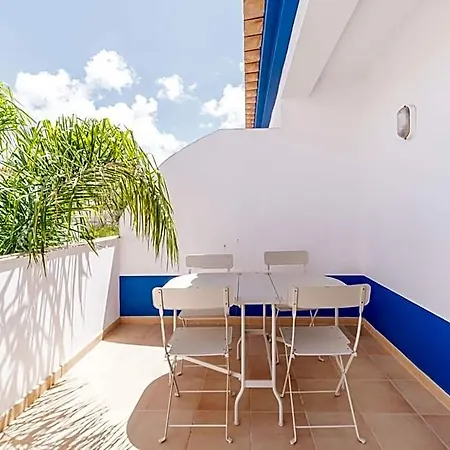 Oasis Hotel