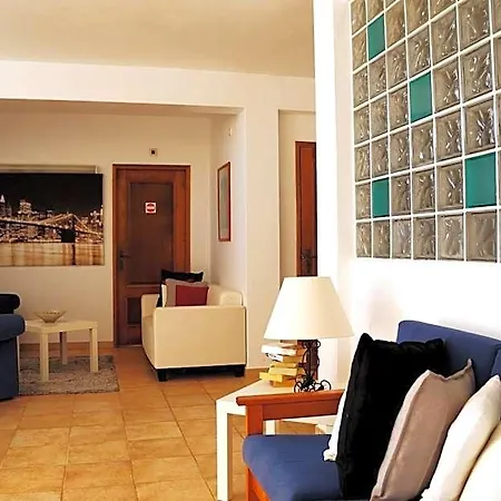 Oasis Hotel